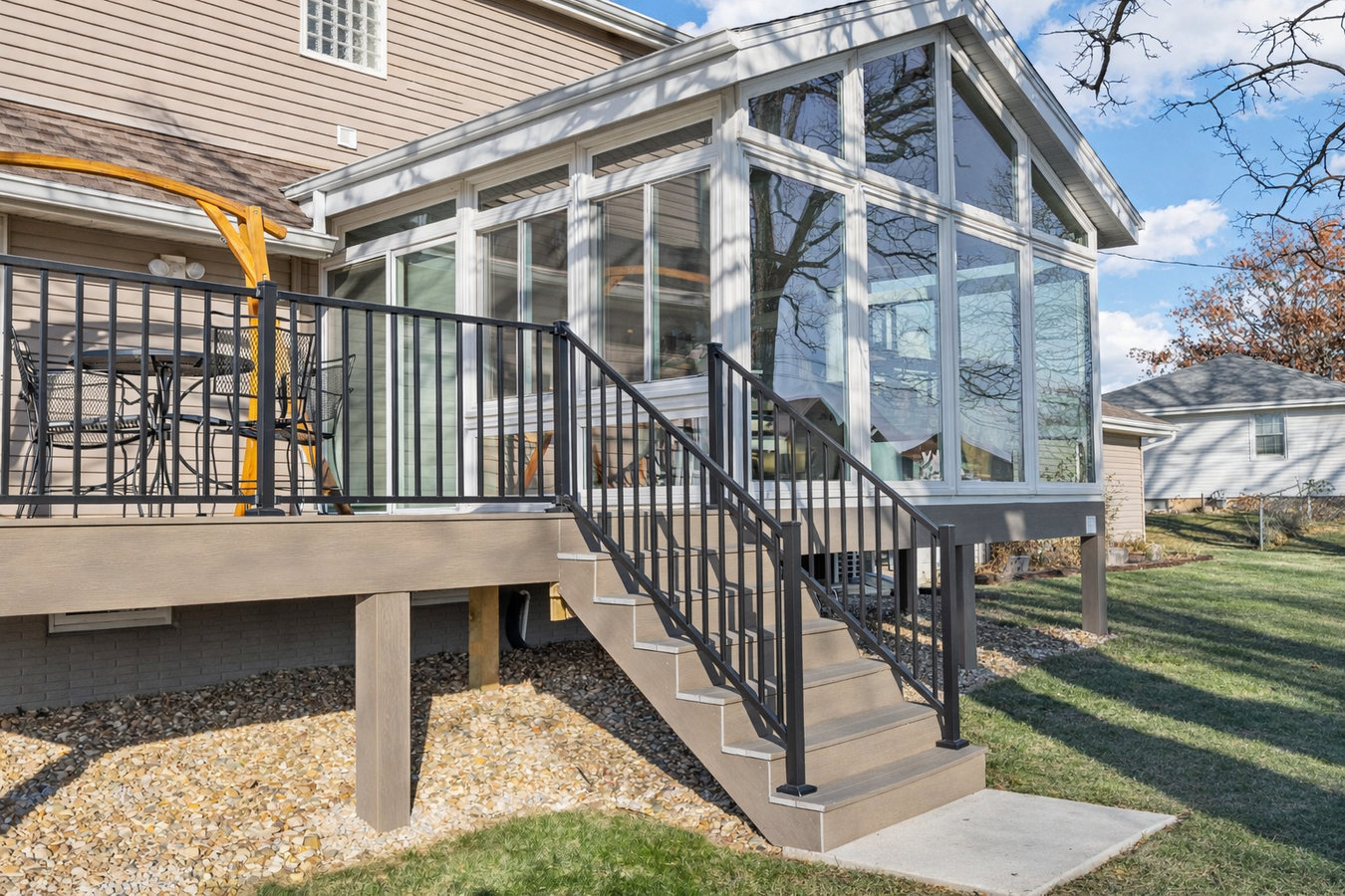Deck-to-sunroom conversion in Loxahatchee Groves, FL